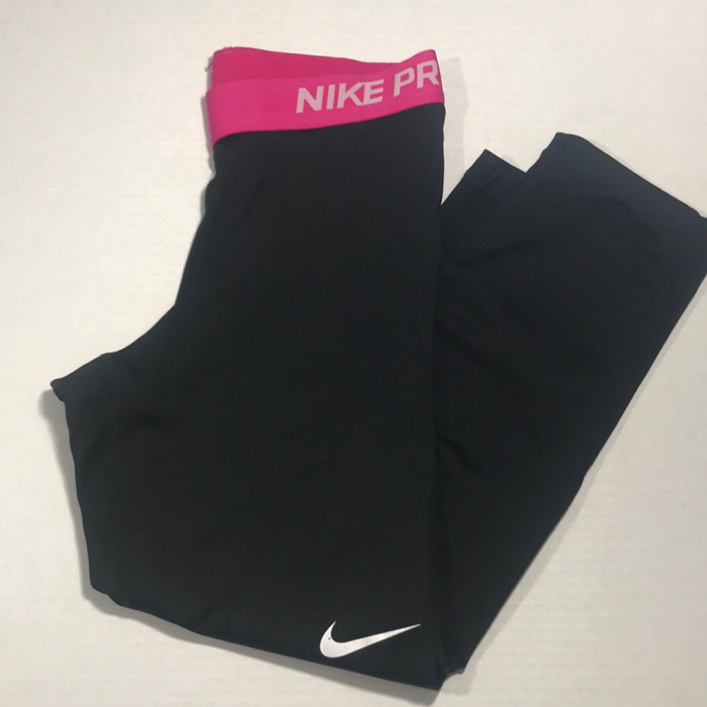 Nike Pro Black & Hot Pink Dri Fit Capri Pants - Picture 1 of 5